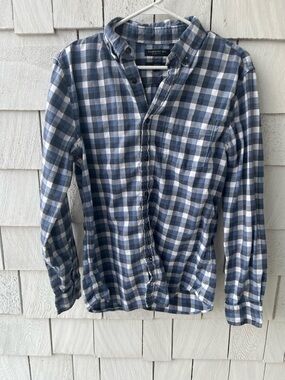 Banana Republic Men’s Blue and White Plaid Button-Down Shirt